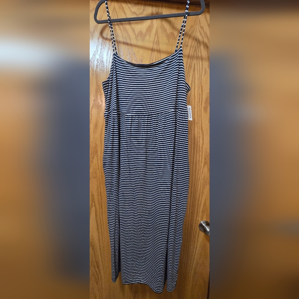 NWT, XL, Old Navy dress with pockets